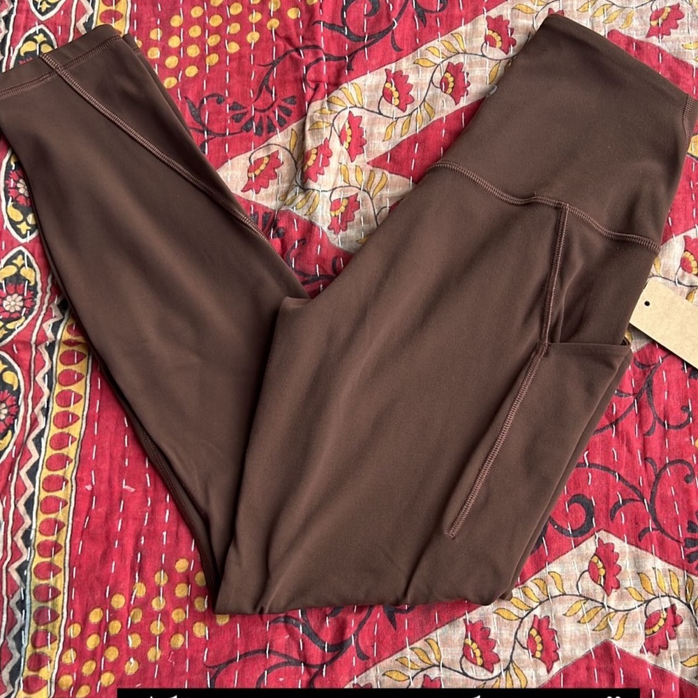 Align pant with pockets 25”